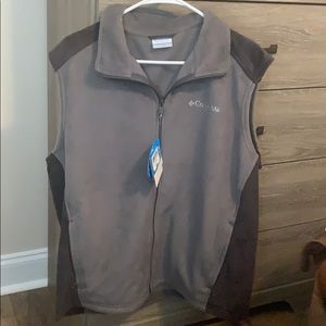 New with tags Columbia vest